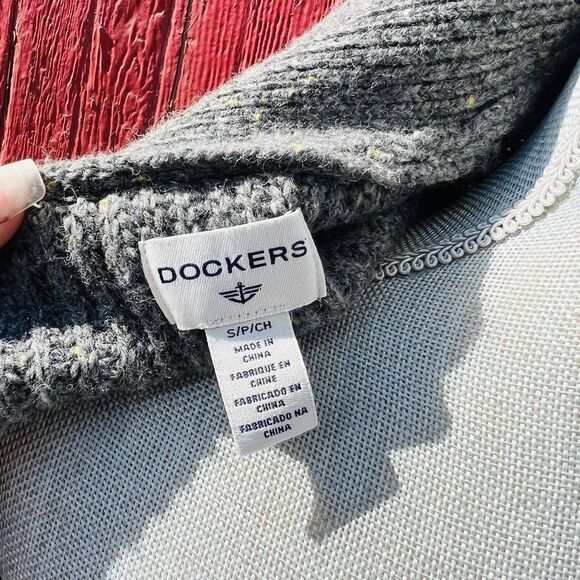 Dockers Cardigan Sweater Sz Small Gray knit Wool Blend Preppy - Picture 7 of 9
